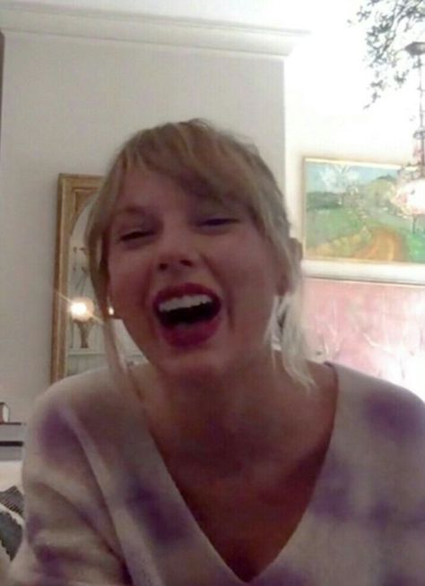 Taylor Swift Laughing, Taylor Swift Eyes, Cute Taylor Swift, Happy Crying, Taylor Swfit, Taylor Swift Cute, Rare Images, This Is Your Life, Swift Photo