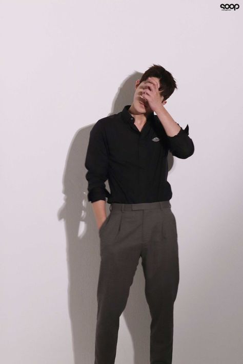 Nam Joo Hyuk Wallpaper, Nam Joo Hyuk Cute, Kpop Fashion Men, Nam Joo Hyuk, Nam Joohyuk, Mens Casual Outfits Summer, Mens Trendy Outfits, Joo Hyuk, Mens Casual Dress Outfits