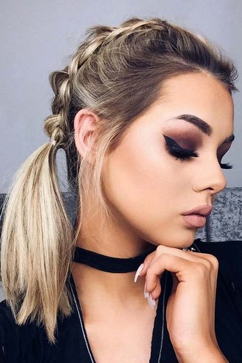 Medium Hair Length Hairstyle With Braids #shoulderlengthhair #mediumhairstyles #hairstyles #ponytail Braided Top Knots, Medium Length Hair, Beauty Makeup Tips, Trending Hairstyles, Box Braids Hairstyles, Looks Chic, Shoulder Length Hair, Length Hair, Ombre Hair