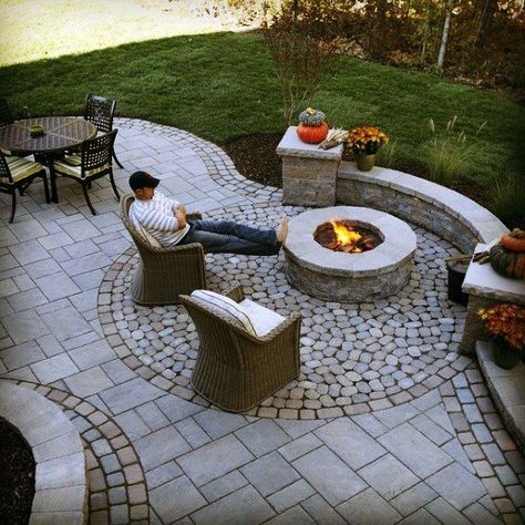 Top 60 Best Paver Patio Ideas - Backyard Dreamscape Designs Paver Patio Ideas, Diy Patio Ideas, Traditional Patio, Pavers Backyard, Patio Pavers Design, Concrete Patios, Restaurant Patio, Outdoor Patio Designs, Backyard Seating