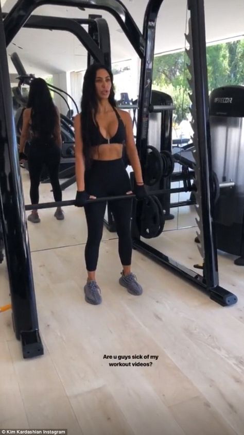 Get in shape like Kim Kardashian in Yeezy sneakers #DailyMail Kim Kardashian In Yeezy, Kim Kardashian Workout, Kardashian Casual Outfit, Kim Kardashian Yeezy, Kardashian Workout, Kardashian Home, Kim Kardashian Makeup, Kim Kardashian Outfits, Kardashian Outfit