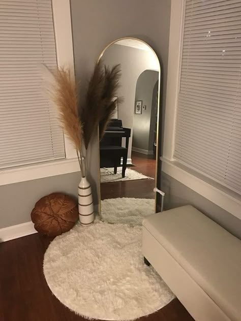 Talk Mirror Decor, Reka Bentuk Bilik Tidur, Stylish Room Decor, Long Mirror, Classy Bedroom, Apartment Living Room Design, Future Apartment Decor, Pinterest Room Decor, Home Decor Ideas Bedroom