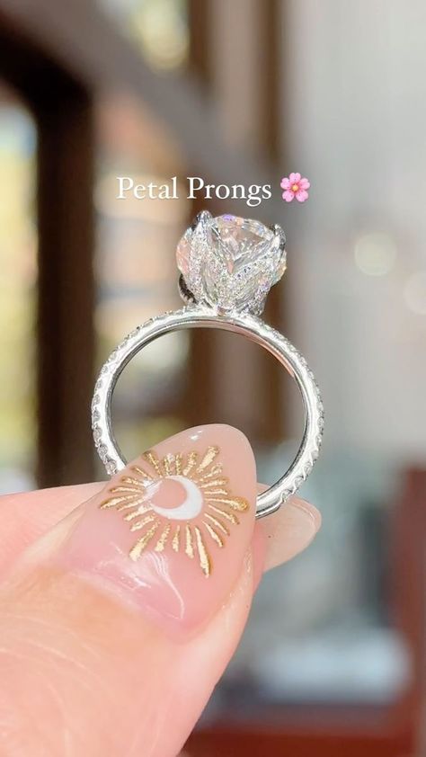 Oval Engagement Ring With Petal Prongs, Petal Prong Oval Engagement Ring, Petal Prong Engagement Ring, Rings Oval, Prong Engagement Rings, Oval Engagement Ring, Round Engagement Rings, Oval Engagement, Princess Bride