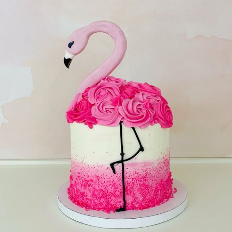 Flamingo Birthday Cakes, Diy Flamingo Cake, Flamingo Cake Birthday, Flamingo Cake Ideas, Flamingo Smash Cake, Simple Flamingo Cake, Birthday Cake Flamingo, Birthday Cake Flamingo Theme, Small Flamingo Cake