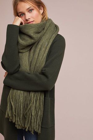 Olive Green Scarf Outfit, Green Scarf Outfit, Fall Trends Women, Blanket Scarf Outfit, Scarf Anthropologie, Olive Scarf, Olive Green Scarf, Perfect Travel Outfit, Scarf Outfit