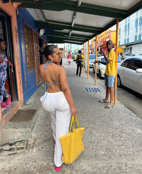 Cute Miami Outfits Black Women, Mexico Vacation Outfits Cancun Night, Tropical Vacay Outfits, Miami Baddie, Caribbean Vacation Outfits, Phuket Thailand Outfit Ideas, Tropical Island Outfits, Beach Resort Aesthetic, Jamaica Outfits Black Women