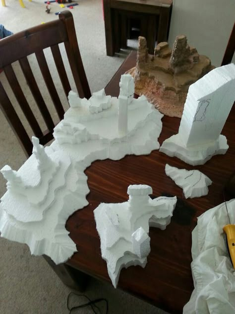 Dnd Diy, Dnd Terrain, Dnd Crafts, Diy Aquarium, Warhammer Terrain, 40k Terrain, Game Terrain, Wind Generator, Christmas Village Display