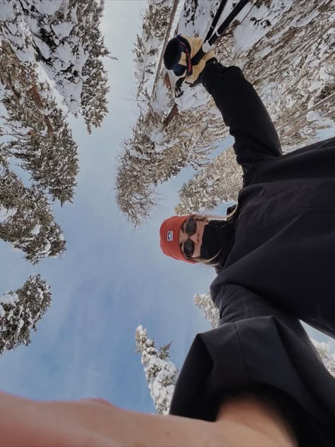 Entering our main character era. Stay tuned for more selfies. #exploration #naturelover #outdoorlifestyle #adventureenthusiasts #effortlesslychic Ski Town Outfits, Ski Trip Aesthetic, Ski Fits, Ski Pics, Skiing Aesthetic, Ski Aesthetic, Town Outfits, Trip Aesthetic, Snowboarding Trip