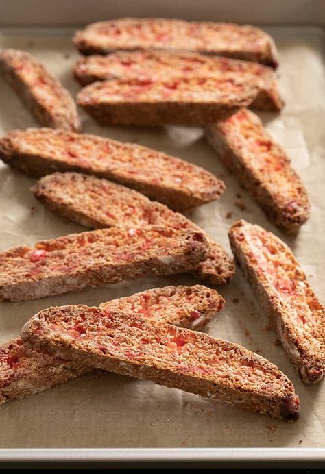 Crunchy and lightly sweet, these gluten free candy cane biscotti are your classic twice-baked cookie, but all dressed up for the holiday season. Biscotti Cookies Recipes, Confectioners Sugar Icing, Gluten Free Biscotti, Iced Oatmeal Cookies, Gluten Free Candy, Vegan White Chocolate, Almond Biscotti, Biscotti Cookies, Gluten Free Sweet