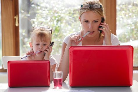 7 Parenting Tips for Working from Home with Young Children Digital Communication, Cold Calling, James Baldwin, Gentle Parenting, Working Mother, Earn Money From Home, Work From Home Moms, Home Jobs, Home Based Business