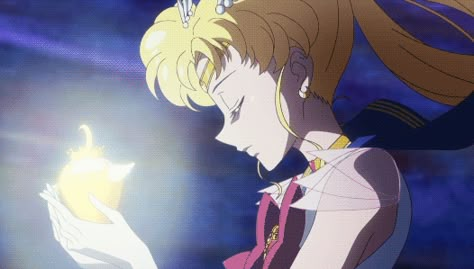 tumblr_oa3u82lDKH1qg78wpo1_540.gif 526×299 pixels Sailor Moon Crystal Gif, Sailor Moon Gif, Moon Gif, Animation Clips, Sailor Moon Background, Princesa Serenity, Sailor Guardians, Sailor Moon Fan Art, Sailor Moon Aesthetic