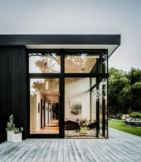 1950s Cabin, Quarry House, Glass House Design, Montecito California, Studio House, Single Story Homes, Bright Rooms, Glass Walls, Roof Structure