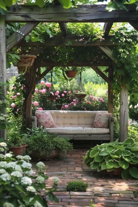 Garden Nook, Tiny Garden, Cottage Garden Design, Garden Makeover, English Cottage Garden, Garden Design Ideas, Italian Garden, Home Garden Design, Have Inspiration