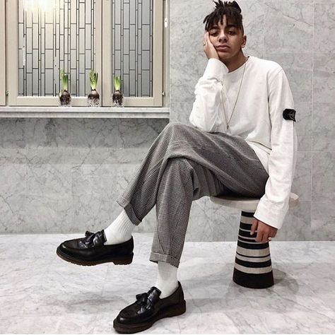 Sunday mood #classystreetwear Dr Martens Men Outfit, Loafer Fits, Loafers Men Outfit, Dr Martens Men, Highsnobiety Fashion, Dr Martens Outfit, Classy Streetwear, Loafers Outfit, Outfit Sneakers