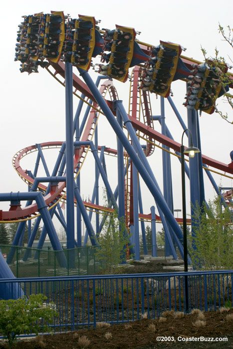 Superman Ultimate Flight photo from Six Flags Great America Flags Aesthetic, Six Flags America, Six Flags Great America, Great America, Amusement Park Rides, Roller Coasters, Parc D'attraction, Thrill Seeker, Six Flags