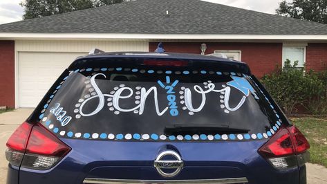 Car Window Graduation Ideas, Car Markers Window Ideas Senior, Car Window Paint Ideas Sports, Car Graduation Decorations Paint, Car Writing On Windows For Graduation, Car Chalk Window Ideas Graduation, Grad Car Window Paint, Decorate Senior Car, Senior Car Decorating 2023