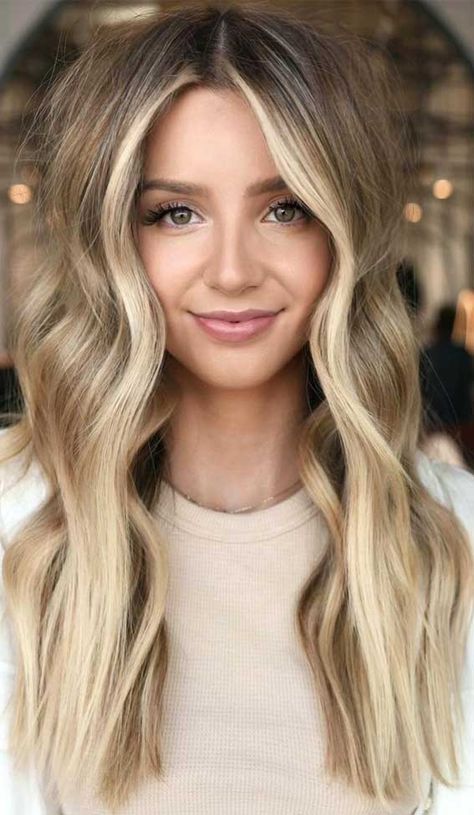 30. Beige and Buttery Blonde Hair Color We are entering the autumn which means it’s time to looking for new hair color too. From... Buttery Blonde Hair, Cute Blonde Hair, Fall Blonde Hair Color, Blonde Lowlights, Beige Blond, Fall Blonde Hair, Buttery Blonde, Fall Blonde, Blonde Hair Inspiration