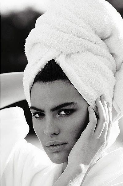 Cameron Russell | Mario Testino’s "Towel Series" Top Model Poses, Cameron Russell, Towel Series, Leigh On Sea, Photography Trends, Emily Didonato, Mario Testino, V Magazine, Kate Upton