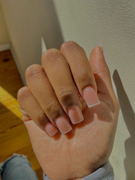 outline nails White Outline Acrylic Nails, Outlined French Tip Nails, White Outline Nails, Outline Nails, Outline Designs, Nail Inspiration, French Tip Nails, Short Nails, Nails Inspiration