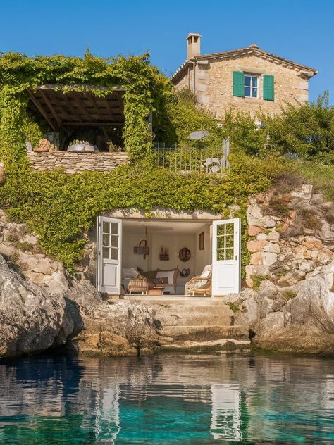 Italian Home, Countryside House, Stone Houses, Dream House Exterior, Pretty House, House Inspo, Dream Home Design, Summer House, My Dream Home