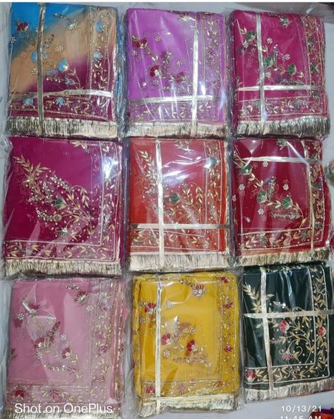 Rajputi Dress Packing Ideas, Rajasthani Outfit, Packing Idea, Haldi Decoration, Eid Photoshoot Ideas, Wedding Packing, Rajasthani Bride, Indian Wedding Gifts, Rajasthani Dress