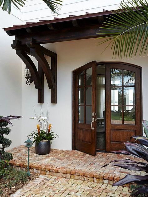 Spanish style                                                                                                                                                                                 Más Florida Beach House, Plans Architecture, Spanish Style Home, Casas Coloniales, Cape Cod House, Spanish Style Homes, Hacienda Style, Mediterranean Decor, Front Entrance