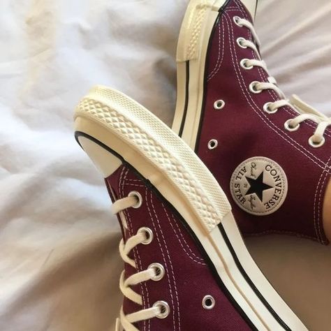 Converse Chuck Taylor 70, Chuck Taylor 70, Photo Pinterest, Cute Converse, Converse High Top, Dr Shoes, Trendy Shoes Sneakers, Red Converse, Shoes Trendy