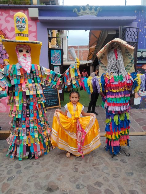 Traje típico de Putla, Oaxaca Oaxaca