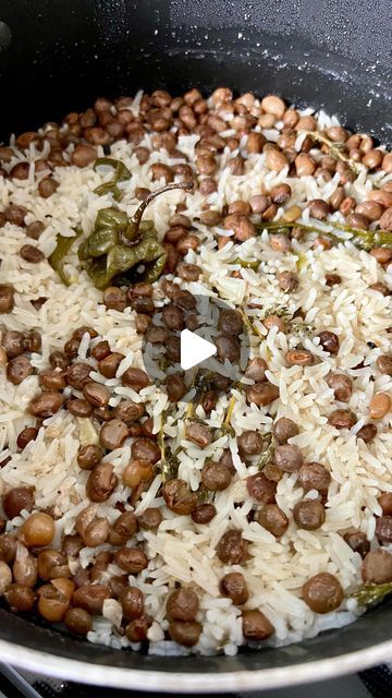 17K views · 1.3K likes | Typhanie Stewart on Instagram: "Rice & Gungo Peas is the MVP of special Jamaican Sunday dinners, occasions, and holidays. Here’s the step by step.

What would you eat this with??

INGREDIENTS:
- 2 cups jasmine rice (or long-grain rice of choice)
- 2 cups cooked gungo peas (aka pigeon peas)
- 2 cups coconut milk
- 1 cup water
- 1 tbsp coconut oil
- 2 garlic cloves, minced
- 1/2 tsp pimento seeds, crushed
- 1 tsp salt (or to taste)
- 2 tsp all-purpose seasoning
- 1 tsp brown sugar (optional)
- 1 scotch bonnet pepper
- 2 thyme sprigs
- 2 scallion
- 2 tbsp butter

*Once you add the rice, cover and cook on LOW for 30 minutes.*

Note: For jasmine, basmati, or parboiled rice, I use a ratio of 1.5 cups of liquid for 1 cup of rice. Other types of rice may require a 2 to 1 r Gungo Peas And Rice, Spanish Rice With Pigeon Peas Recipe, Peas And Rice Recipe, Pigeon Peas And Rice, Rice And Peas Jamaican, Rice And Pigeon Peas, Types Of Rice, Parboiled Rice, Carribean Food