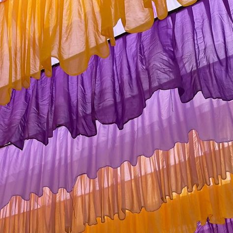 Lavender Haldi Decor, Lilac Haldi Decor, Pastel Theme Haldi Decor, Pink And Yellow Haldi Decor, Lavendar Theme Haldi Decor, Lavender Sangeet Decor, Haldi Decoration Ideas, Lavender Centerpieces, Yellow Ceiling