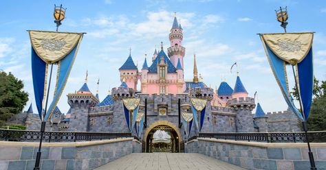 Disneyland is finally reopening later this month. Find out when and how you can vist. Majestic Garden, Paget Brewster, Tema Disney, Disney California Adventure Park, California Adventure Park, Disneyland Hotel, Images Disney, Space Mountain, Travel Company