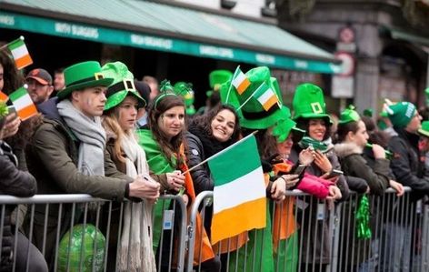 What is the true meaning of Saint Patrick’s Day? Catholic Feast Days, Christian Calendar, Irish Blessings, Irish Roots, Irish Culture, The Horrors, Irish Music, Irish Blessing, Holy Week