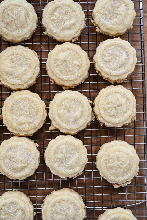 These buttery, crumbly Authentic Irish Shortbread cookies practically melt in your mouth, making them an irresistible treat for any occasion. With just a handful of ingredients and simple steps, these cookies are a breeze to make, bringing the taste of Ireland straight to your kitchen. | fareisle.com Irish Shortbread Cookies, Irish Shortbread, Irish Cookies, Shortbread Cookies Recipe, Irish Butter, Shortbread Cookie Recipe, Shortbread Recipes, Vanilla Paste, Delicious Cookie Recipes