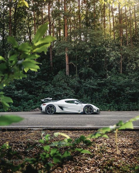 Image may contain: car, tree, plant, outdoor and nature Koenigsegg Wallpaper 4k, Koenigsegg Jesko, Car Goals, Porsche Cars, Top Gear, Top Cars, Koenigsegg, English Countryside, Car Guys