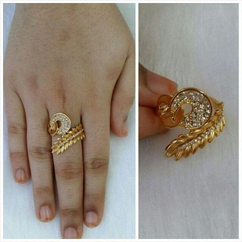 Pakistani Gold Rings, Curtains Pelmet, 4 Doors Wardrobe, Wooden Work, Handmade Gold Jewellery, Stylish Curtains, Antique Bridal Jewelry, Gold Jewelry Stores, Antique Jewelry Indian