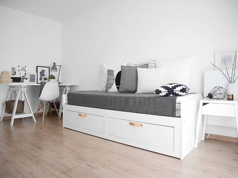 Guestroom, Ikea Brimnes Guestbed; Daybed Cama Brimnes Ikea, Brimnes Ikea, Ikea Hemnes Daybed, Ikea Daybed, Ikea Brimnes, Daybed Room, Guest Bedroom/office, Basement Guest Rooms, Kids Bedroom Remodel