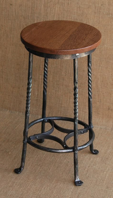 Northern Rockies Blacksmith Association Iron Furniture Design, Welded Metal Projects, Black Smithing, Cool Bar Stools, Wrought Iron Chairs, Welded Furniture, Wrought Iron Furniture, Kursi Bar, Wrought Iron Decor