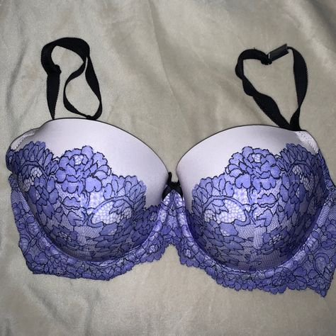 Beautiful Never Worn Dream Angels Bra - White With Blue Lace And Black Accents Bra Art, Girl Shopping, Pretty Bras, Oc Inspo, Cute Bras, Cute Lingerie, Sleep Wear, Racerback Bra, Racerback Sports Bra