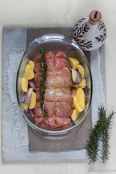 Rabbit Legs Recipe, Easy Rabbit Recipe, Roasted Rabbit, How To Cook Rabbit, Roast Rabbit, Rabbit Recipe, Rabbit Recipes, Rabbit Dishes, Christmas Roast