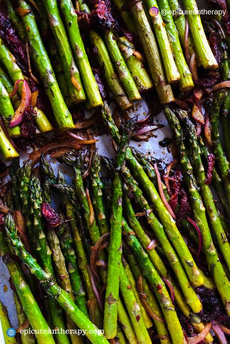 Make this simple and tasty keto, low-carb and paleo roasted asparagus recipe with a few ingredients and delicious results.  It is asparagus season y’all, so why not bask in all its glory? I’ve been playing with asparagus a lot in the kitchen lately since its one of the hand full of green veggies that my toddler will gladly eat. Asparagus is loaded with vitamins, minerals, antioxidants and can have a positive impact on your health. Meals With Asparagus, Roasted Asparagus Recipe, Asparagus Balsamic, Aip Meals, Paleo Roast, Asparagus Recipes Roasted, Oven Roasted Asparagus, Asparagus Seasoning, Green Veggies