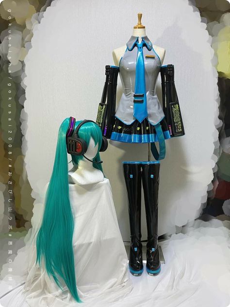 Miku Chibi, Cosplay Miku, Hatsune Miku Cosplay, Creepy Cute Fashion, Best Cosplay Ever, Makeup Skills, Kimono Outfits, Vocaloid Cosplay, Miku Hatsune Vocaloid