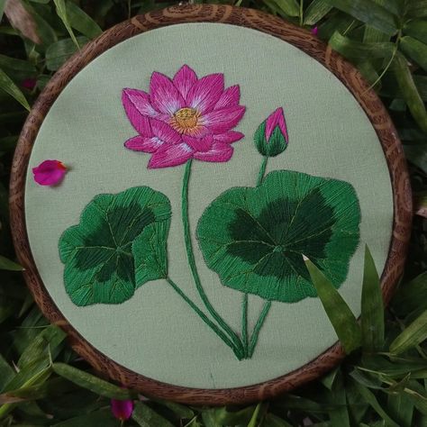 পদ্ম ফুল 🪷🪷💖 Beautiful Lotus flower embroidery #embroidery #embroideryart #lotus #lotusflower #🪷 #flowerphotography #flowermagic #floweraesthetic #flowers🌸 #flowerembroidery #needlework #needleart #embroiderydesign #embroiderytherapy❤ #embroideryartwork #embroideryhoops #hoopart #embroideryartist #embroideryflowers #handcfrafted #handembroidered #handembroidery #পদ্মফুল #সেলাই #হাতেরকাজ Embroidery Lotus Flower, Lotus Blouse Embroidery, Lotus Embroidery Pattern, Lotus Flower Embroidery, Embroidered Lotus Flower, Lotus Motif Embroidery, Lotus Embroidery, Beautiful Lotus Flower, Design Books