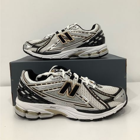 New With Box New Balance 1906r White Metallic Gold M1906ra Shoe Sneaker Comfort Men Sizes Rare Sneakers Men, Bulky Shoes Men, Expensive Fits Men, Essential Shoes Men, New Balance Shoes 1906, Men’s Shoes Aesthetic, New Balance 1906r Outfit Men, Mens Shoes 2024 Trends, Shoes For Men Aesthetic