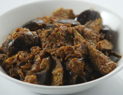 Achari Baingan - Indian spiced eggplant Achari Baingan, Pickle Spices, Vegetarian Treats, Sanjeev Kapoor, Dried Mangoes, Vegetarian Recipe, Fenugreek Seeds, Master Chef, Vegetarian Cooking