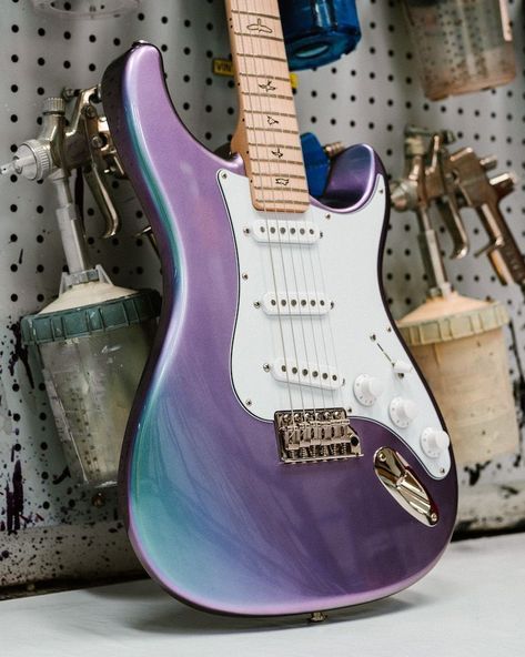 Silver Sky Guitar, Electric Guitar Colors, Prs Silver Sky, Purple Guitar, Guitar Classes, Pretty Guitars, Electric Guitar Design, Saxophones, Guitar Obsession