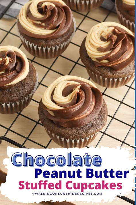 Peanut Butter Chocolate Cupcakes, Filling For Cupcakes, Grad Food, Stuffed Cupcakes, Homemade Frosting Recipes, Cake Mix Cupcakes, Paris Bakery, Delicious Cupcakes Recipes, Chocolate Peanut Butter Cupcakes