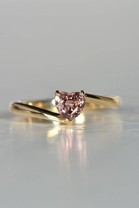 Size 11 Rings For Women, Gold Rings Heart, Promise Ring Heart, Good Promise Ring, Heart Rings Engagement, Pink Heart Engagement Rings, Engagement Rings Heart, Heart Shaped Promise Rings, Wedding Ring Heart