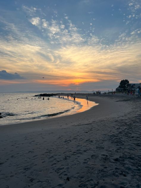 Nyc Beach, New York Beach Aesthetic, Nyc Beach Aesthetic, New York Summer Aesthetic, New York Beach, Newport Beach Aesthetic, Sunset Aesthetic New York, Long Beach New York, Long Beach Ny