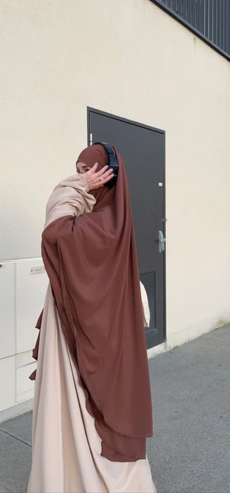 Aesthetic Khimar, Khimar Aesthetic, Khimar Outfit, Halal Outfits, Khimar Style, Mode Niqab, Muslim Long Dress, Modest Outfits Muslim, Niqab Fashion