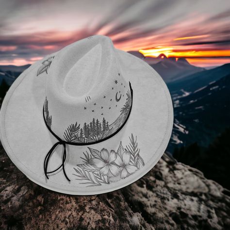 Platinum Plains - Grey Burned Wide Brim Fedora Hat – PIPER By Chic Stencils For Hat Burning, Pyrography Techniques, Macrame Wall Hanger, Platinum Grey, Velvet Hat, Wide Brim Fedora, Cowgirl Hats, Handmade Macrame, Wide Brimmed Hats